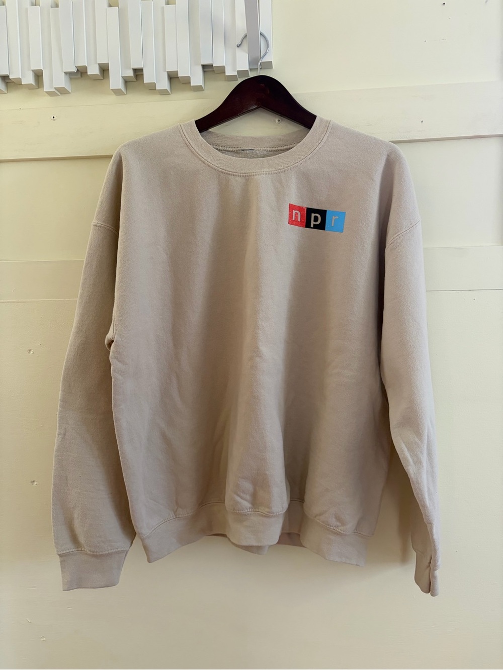Nike Crewneck Sweatshirt in Light Beige with Red/Black/Blue NPR Logo